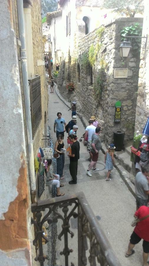 Les Studios De St Guilhem Saint-Guilhem-le-Desert Eksteriør bilde